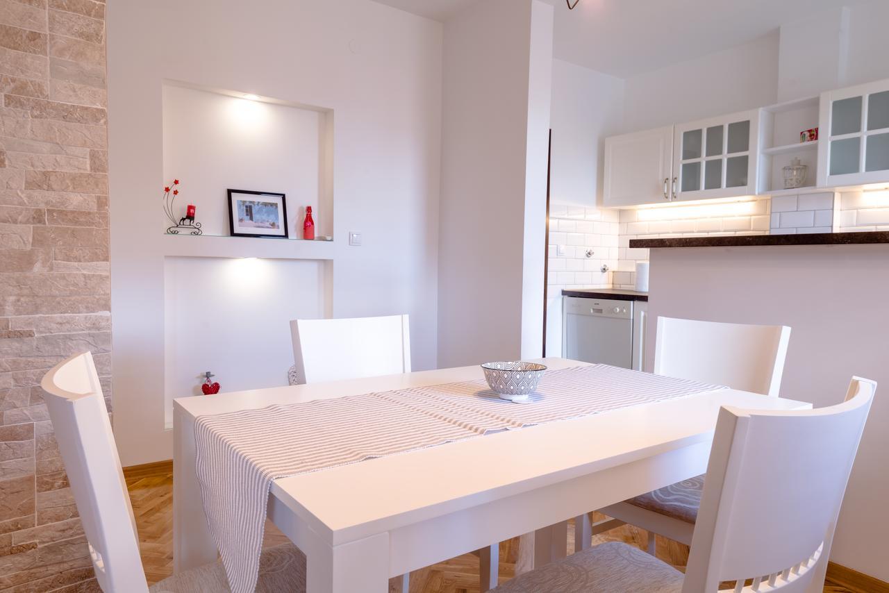 Apartman Arte โนวีซาด ภายนอก รูปภาพ