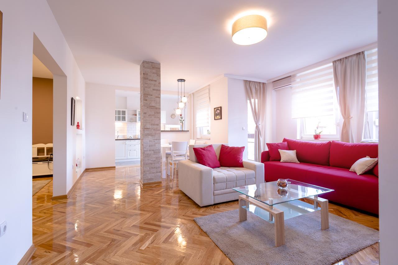 Apartman Arte โนวีซาด ภายนอก รูปภาพ
