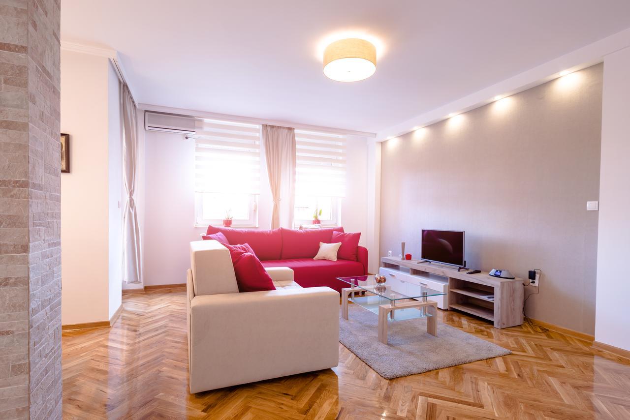 Apartman Arte โนวีซาด ภายนอก รูปภาพ
