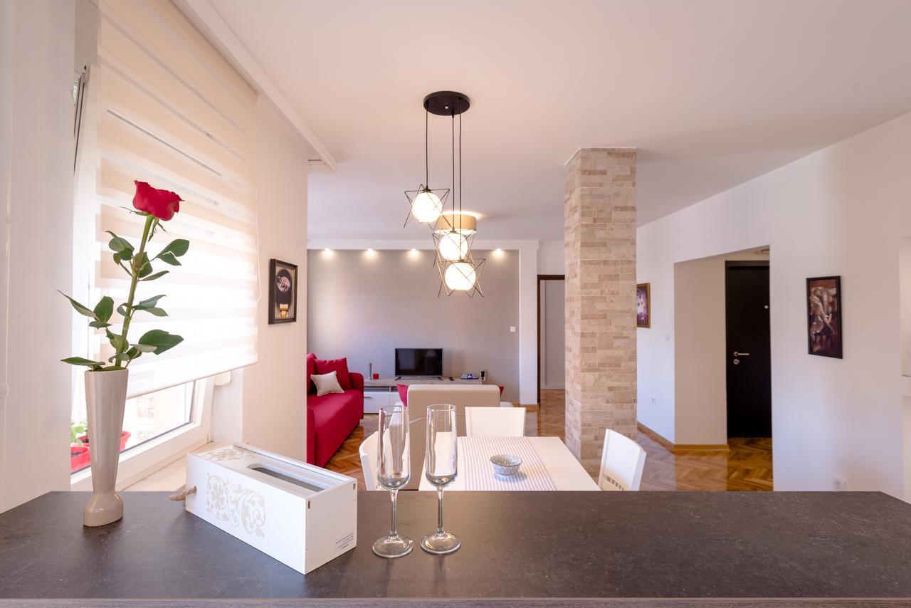 Apartman Arte โนวีซาด ภายนอก รูปภาพ